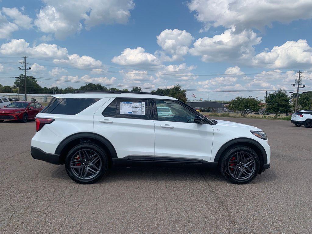 new 2025 Ford Explorer car, priced at $54,070