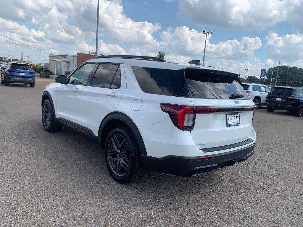new 2025 Ford Explorer car, priced at $54,070