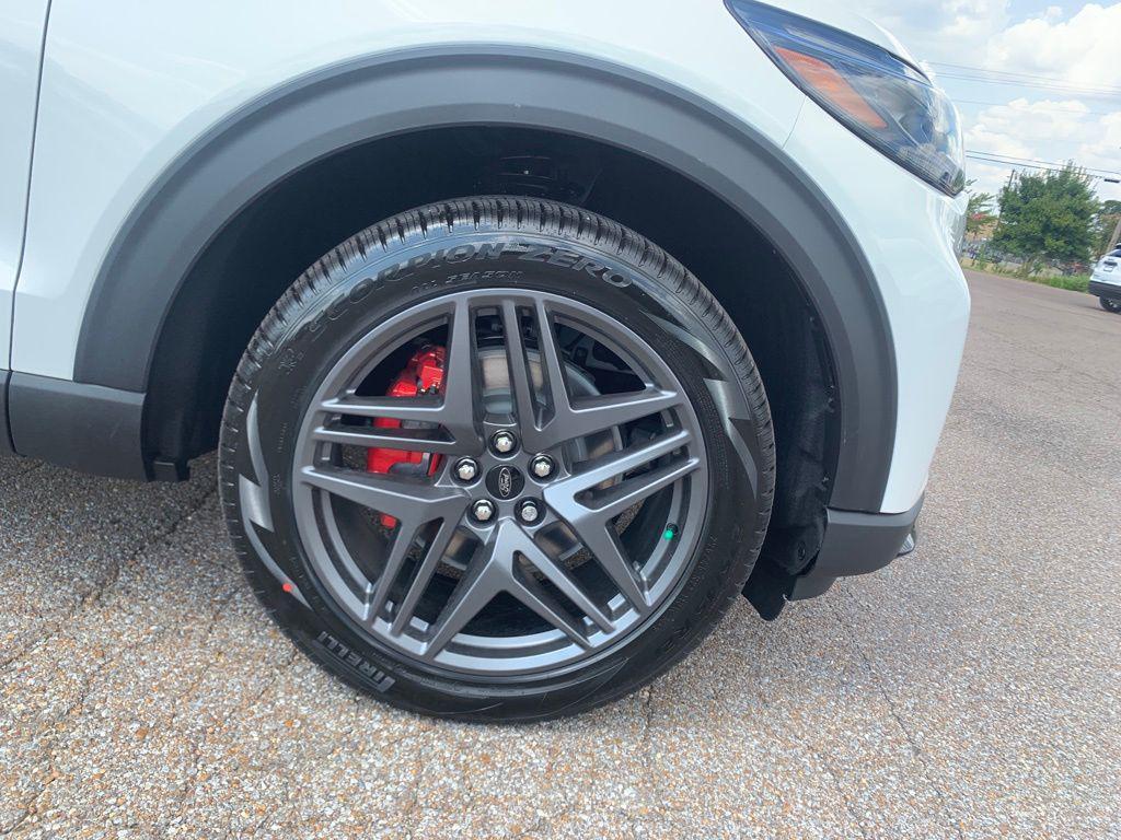 new 2025 Ford Explorer car, priced at $54,070