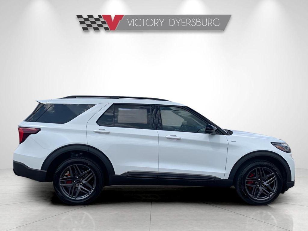 new 2025 Ford Explorer car, priced at $54,070