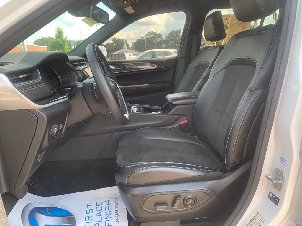 used 2022 Jeep Grand Cherokee car, priced at $34,988