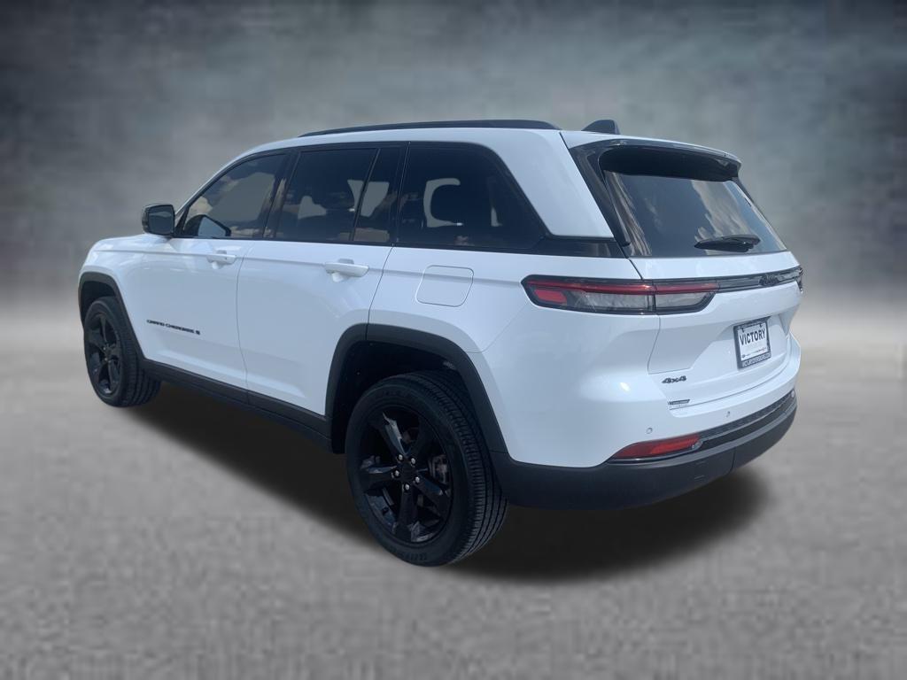 used 2022 Jeep Grand Cherokee car, priced at $34,988