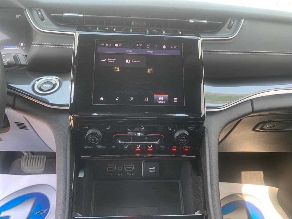 used 2022 Jeep Grand Cherokee car, priced at $34,988