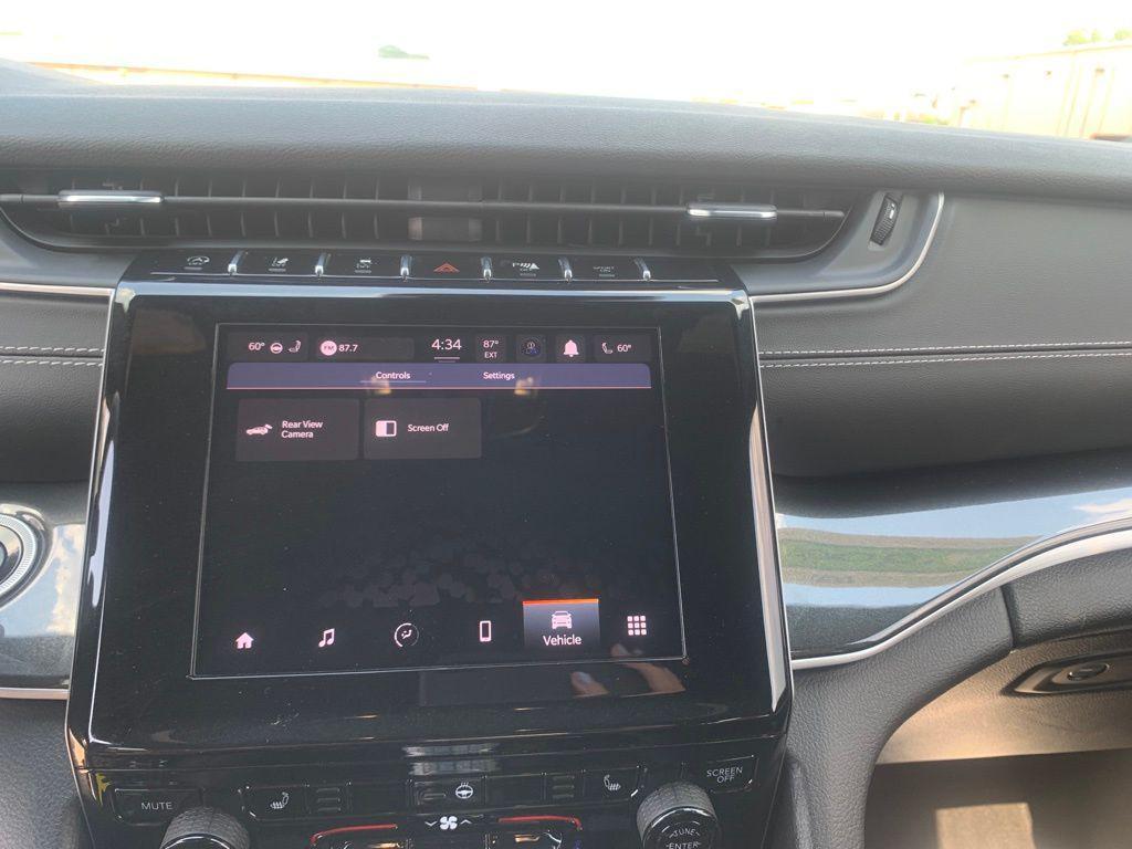 used 2022 Jeep Grand Cherokee car, priced at $34,988
