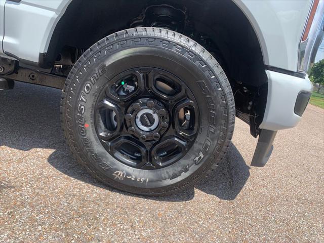 new 2025 Ford F-250 car, priced at $70,725
