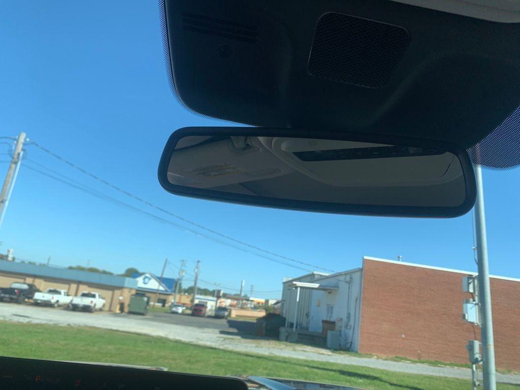 new 2025 Ford Expedition car, priced at $89,988