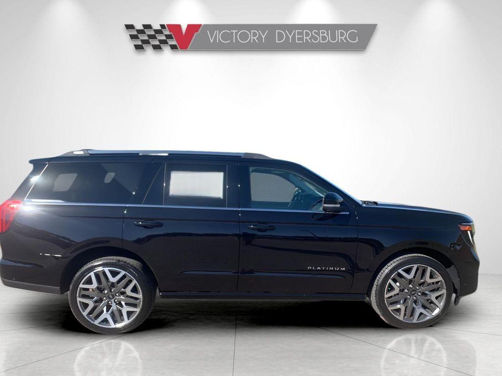 new 2025 Ford Expedition car, priced at $89,988