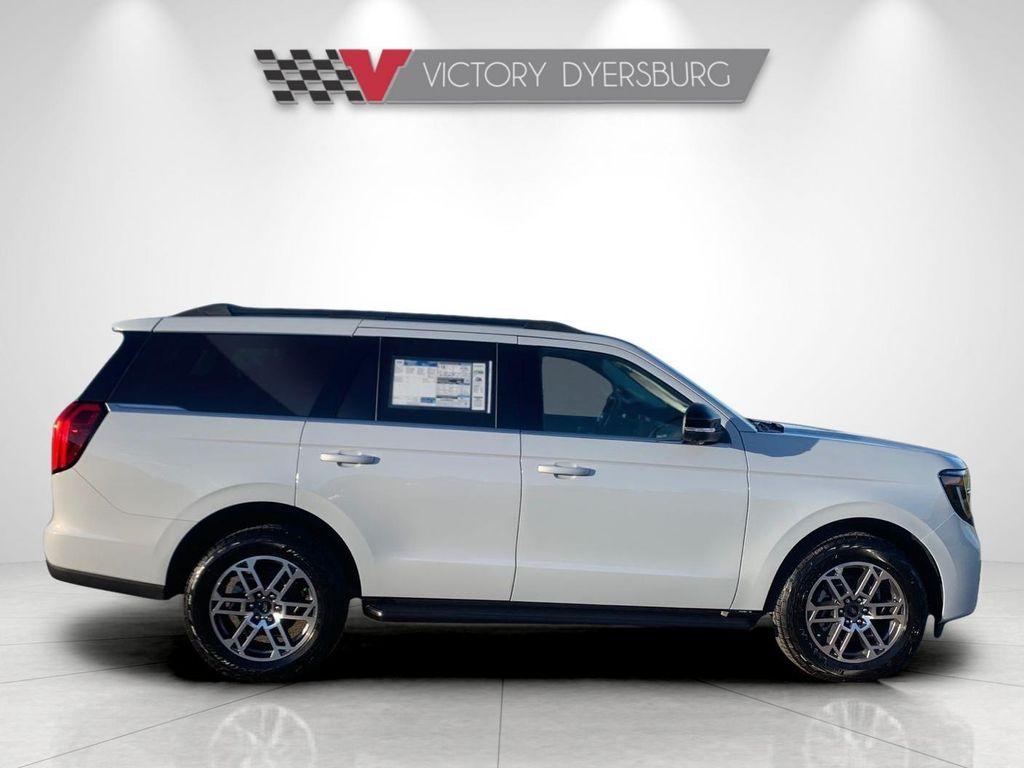 new 2025 Ford Expedition car, priced at $73,585