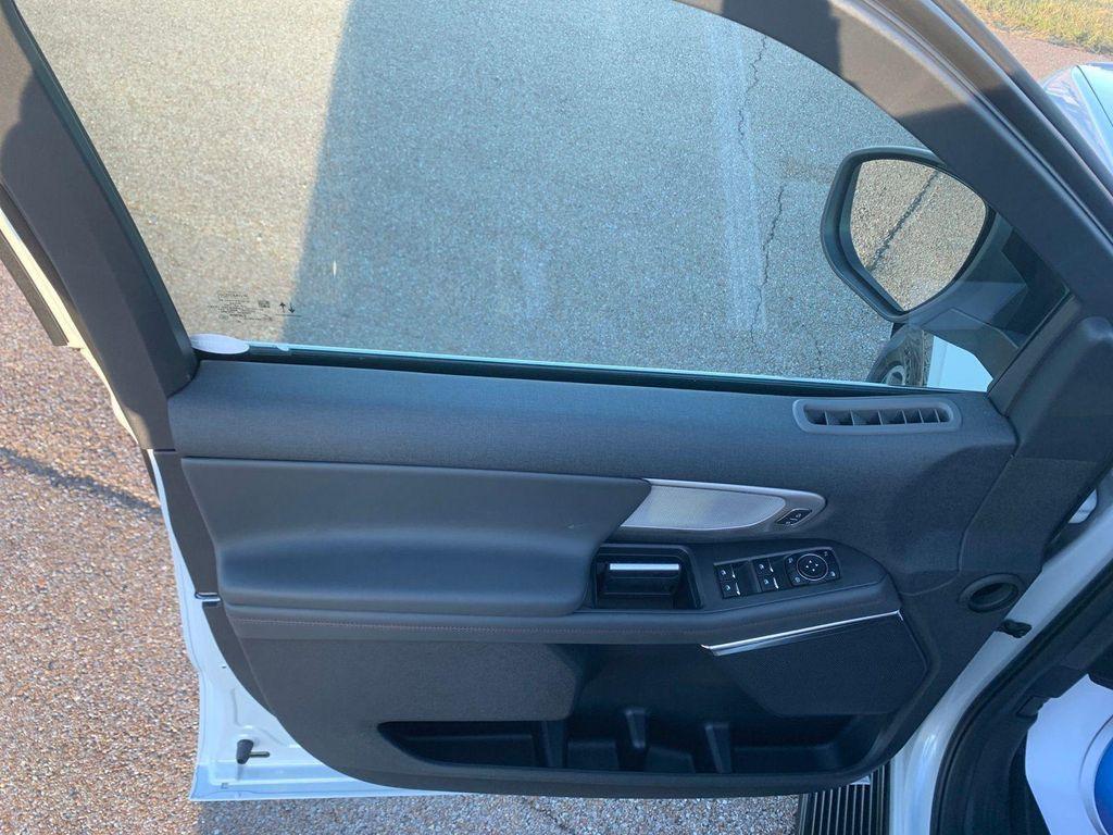 new 2025 Ford Expedition car, priced at $73,585