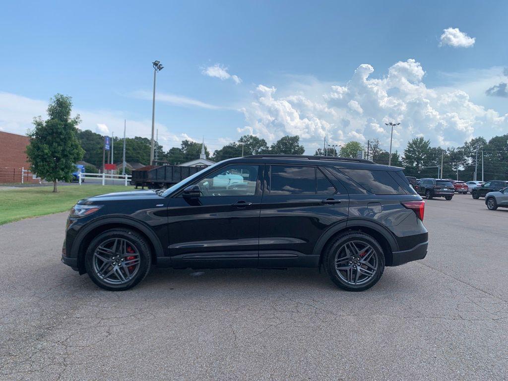 new 2025 Ford Explorer car, priced at $49,580