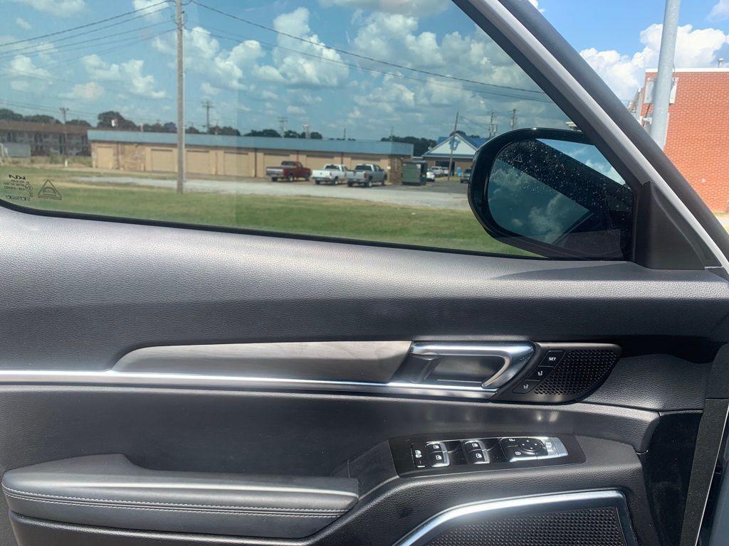 used 2023 Kia Telluride car, priced at $38,325