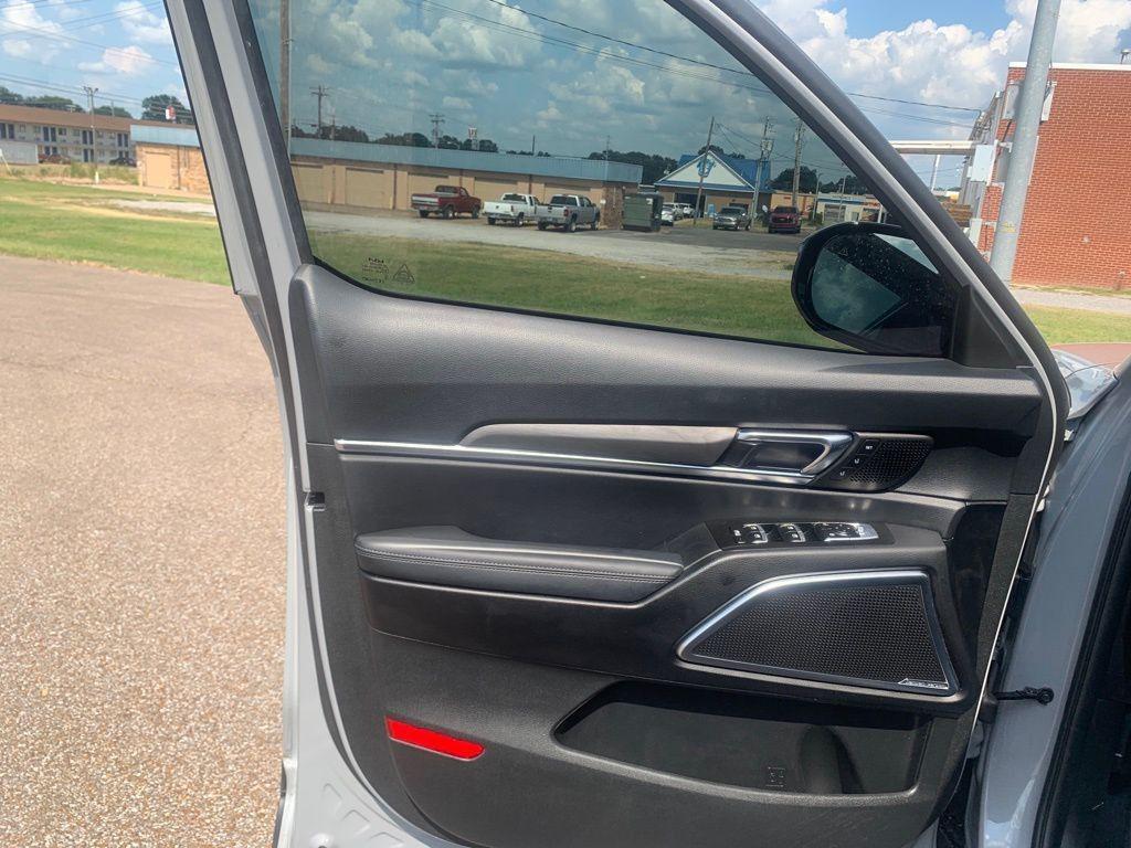 used 2023 Kia Telluride car, priced at $38,325