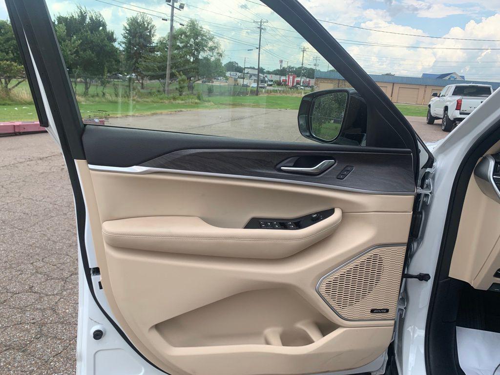 used 2022 Jeep Grand Cherokee L car, priced at $34,988