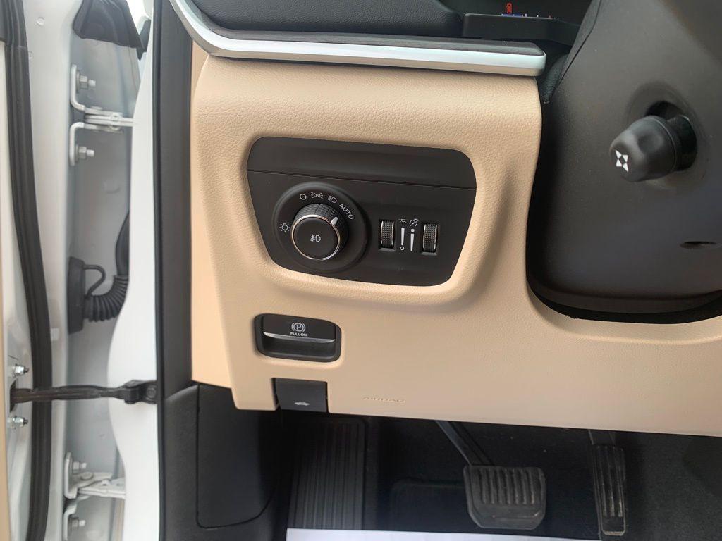 used 2022 Jeep Grand Cherokee L car, priced at $34,988