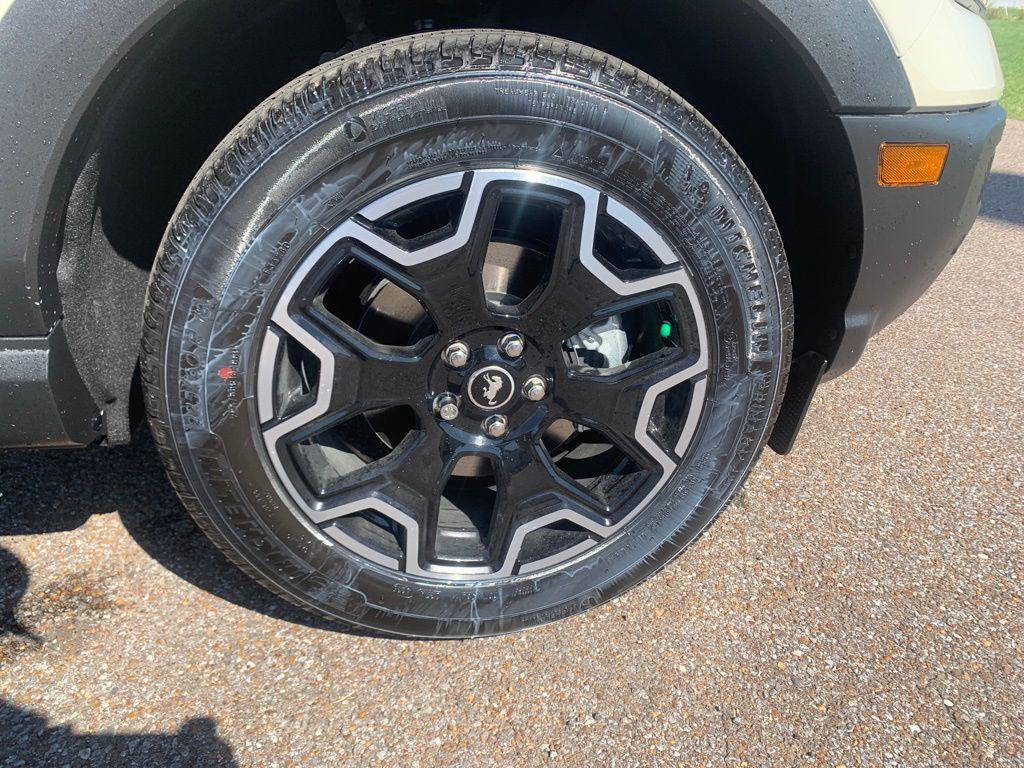 new 2025 Ford Bronco Sport car, priced at $41,875