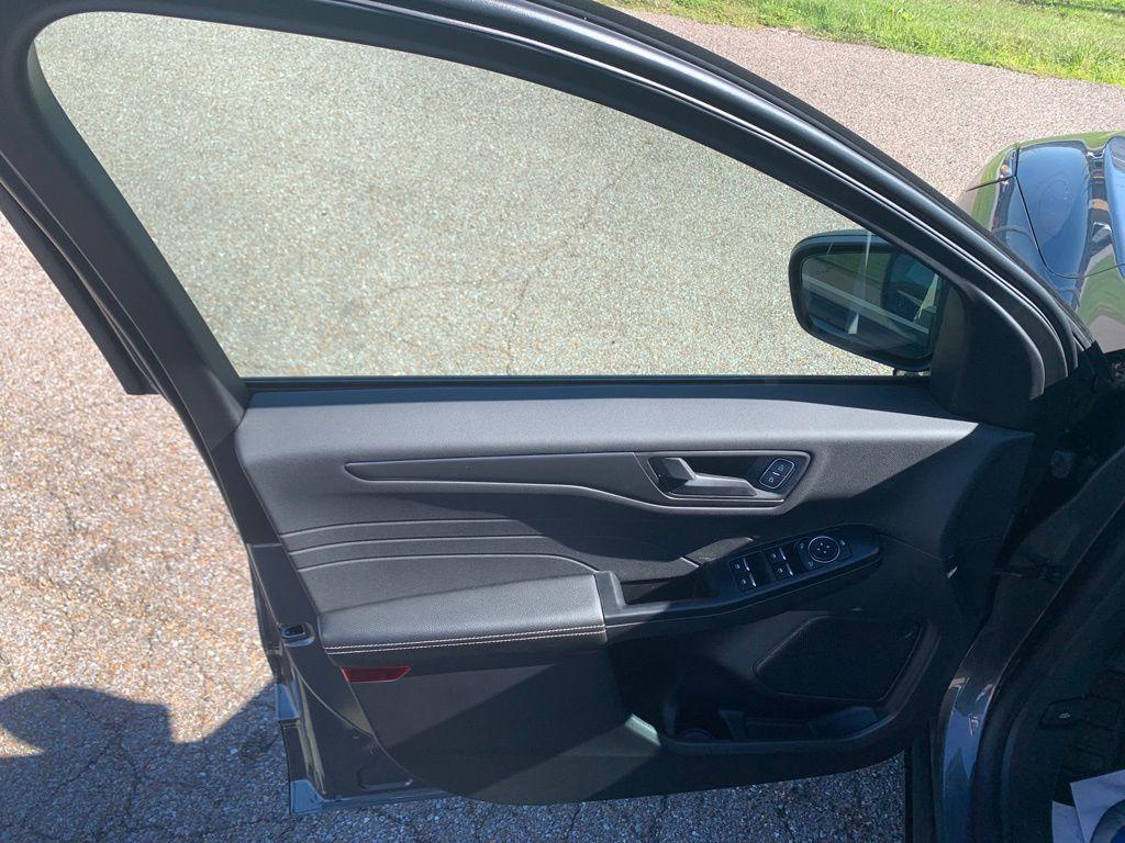 new 2026 Ford Escape car, priced at $33,680