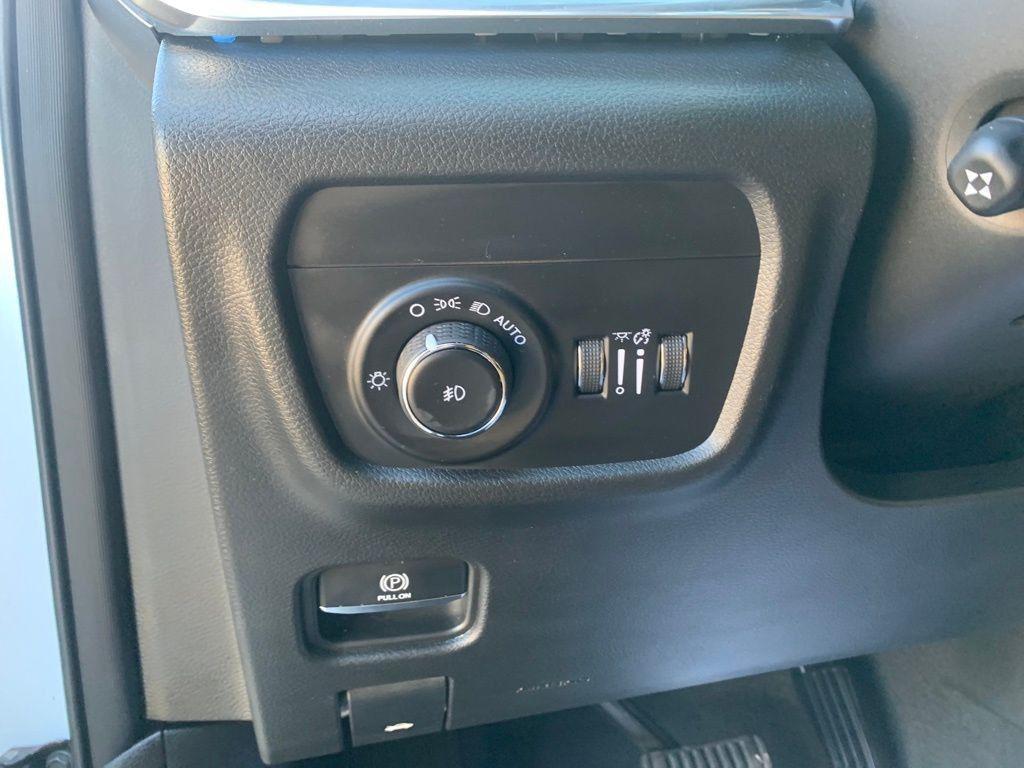 used 2025 Jeep Grand Cherokee L car, priced at $55,988