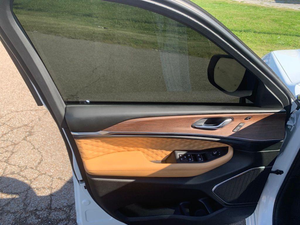 used 2025 Jeep Grand Cherokee L car, priced at $55,988