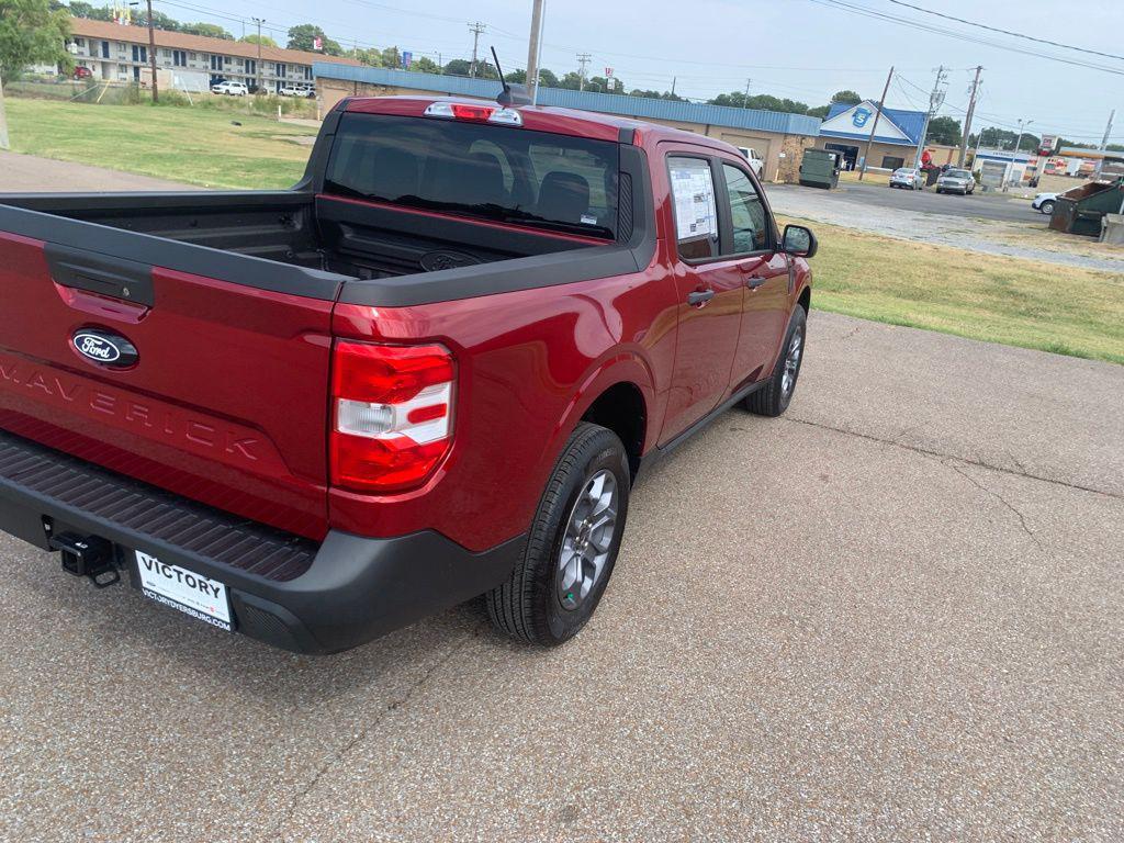 new 2025 Ford Maverick car, priced at $33,360
