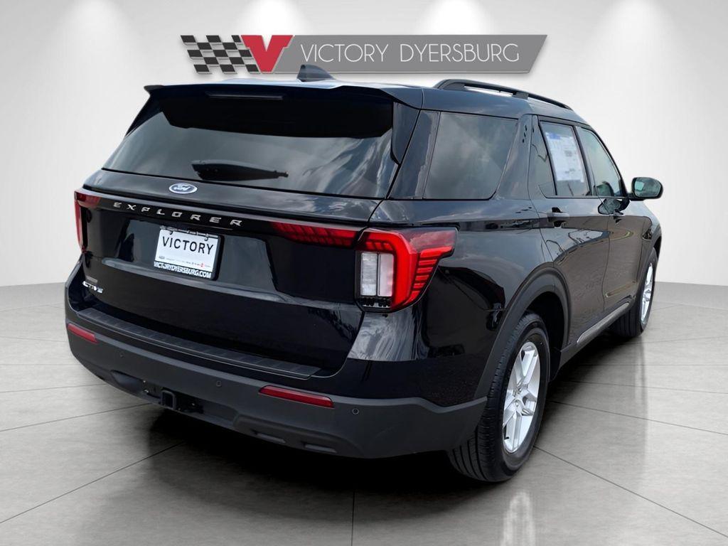 new 2025 Ford Explorer car, priced at $40,488