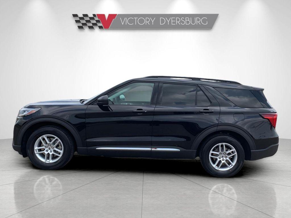 new 2025 Ford Explorer car, priced at $40,488