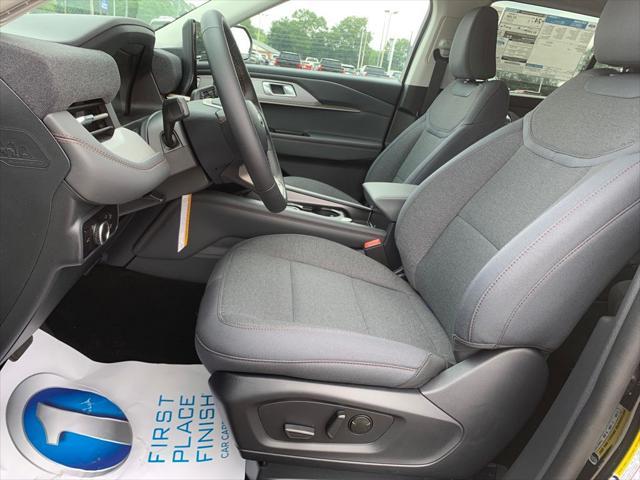 new 2025 Ford Explorer car, priced at $41,780