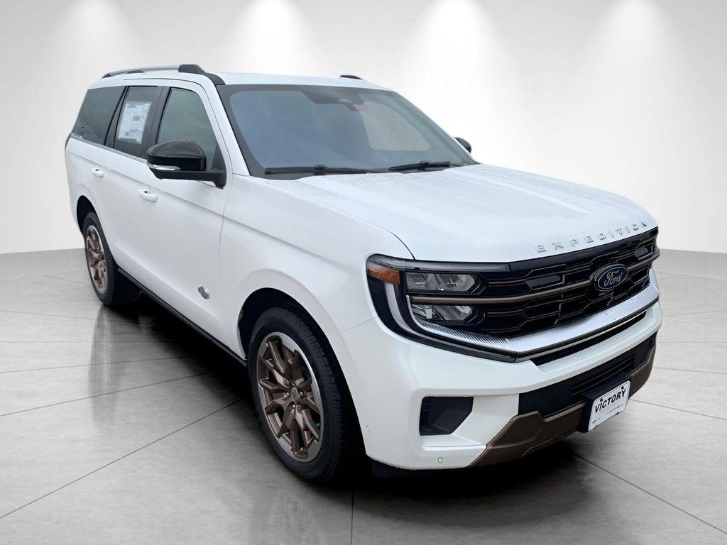new 2025 Ford Expedition car, priced at $85,988