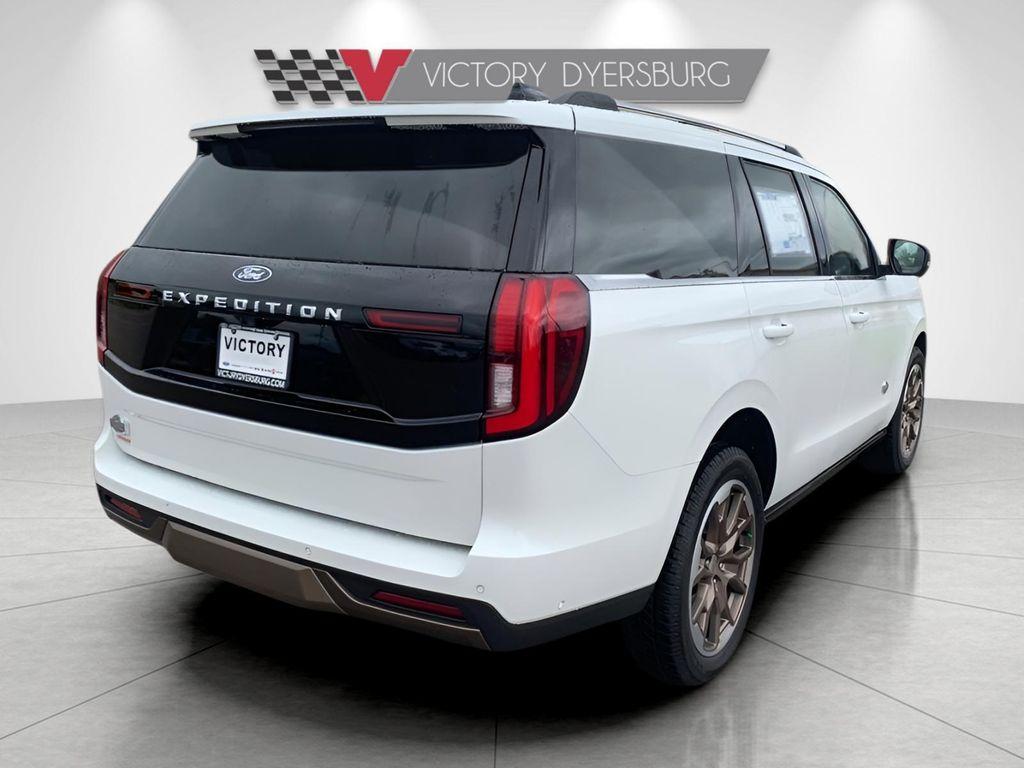 new 2025 Ford Expedition car, priced at $85,988