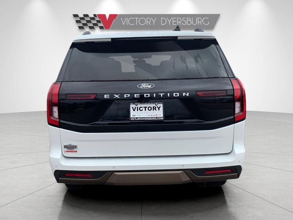new 2025 Ford Expedition car, priced at $85,988