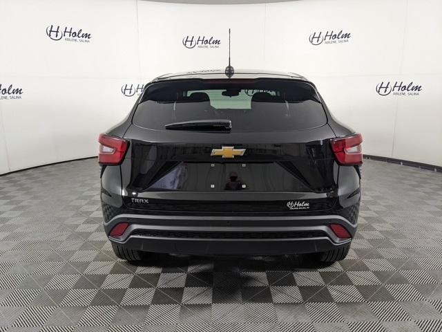 new 2025 Chevrolet Trax car, priced at $23,325