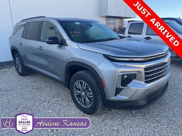 used 2025 Chevrolet Traverse car, priced at $38,898