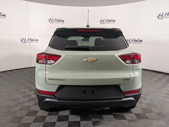 new 2026 Chevrolet TrailBlazer car, priced at $25,915
