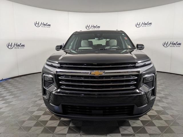 used 2025 Chevrolet Traverse car, priced at $36,397
