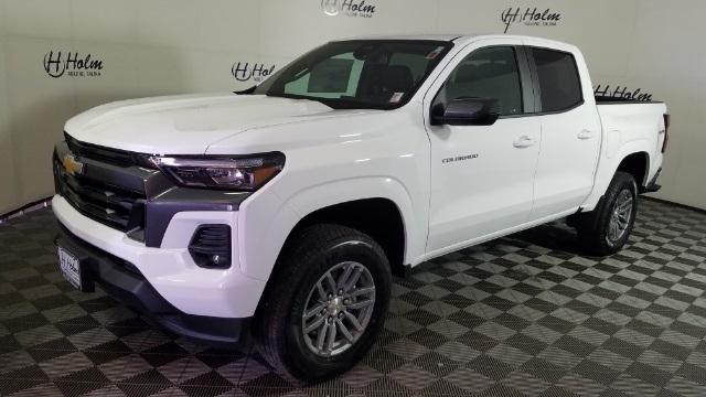 new 2024 Chevrolet Colorado car, priced at $44,130