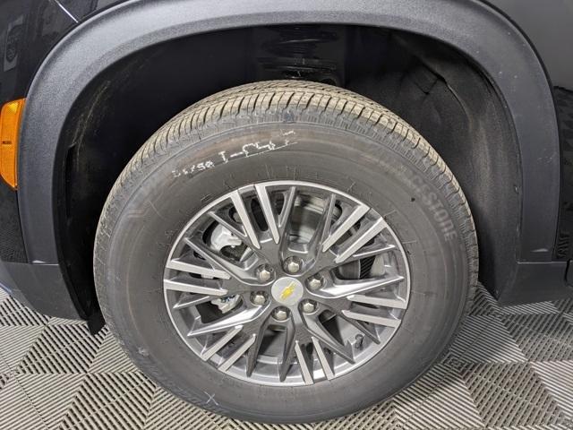 used 2025 Chevrolet Traverse car, priced at $40,499
