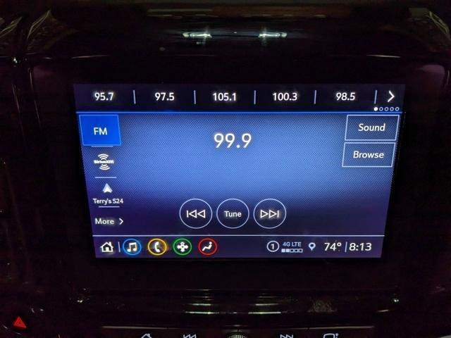 used 2023 Chevrolet Traverse car, priced at $34,396