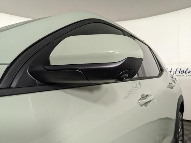 new 2026 Chevrolet Equinox car, priced at $33,633