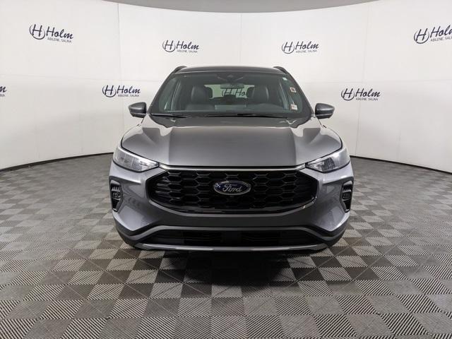 used 2025 Ford Escape car, priced at $34,999