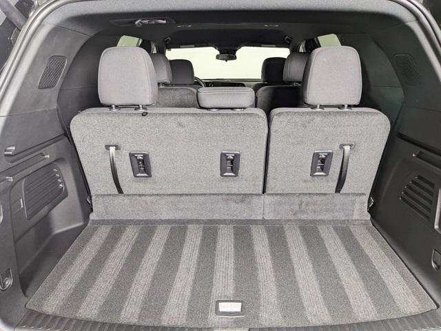 used 2025 Chevrolet Traverse car, priced at $38,495