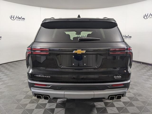 used 2025 Chevrolet Traverse car, priced at $38,495