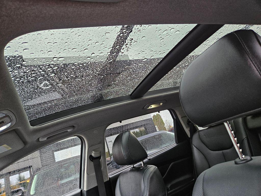 used 2019 Hyundai Santa Fe car, priced at $20,899