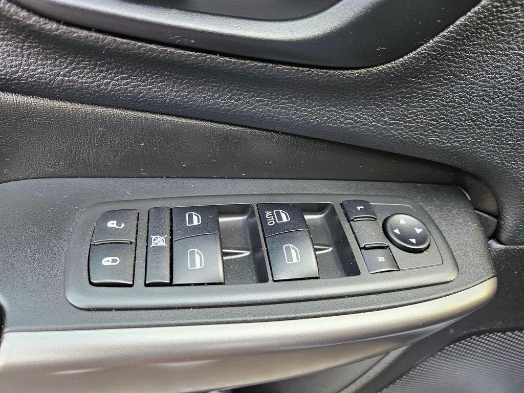 used 2019 Jeep Cherokee car, priced at $11,999