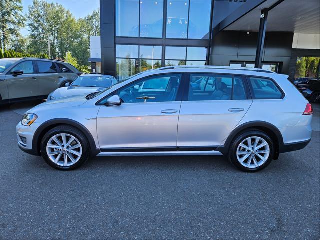used 2017 Volkswagen Golf Alltrack car