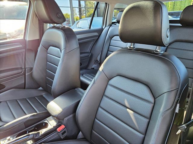 used 2017 Volkswagen Golf Alltrack car