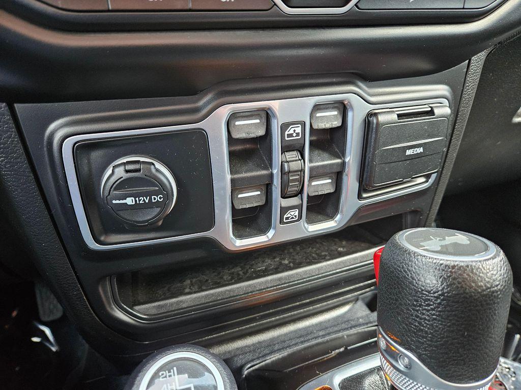 used 2020 Jeep Wrangler Unlimited car, priced at $27,999