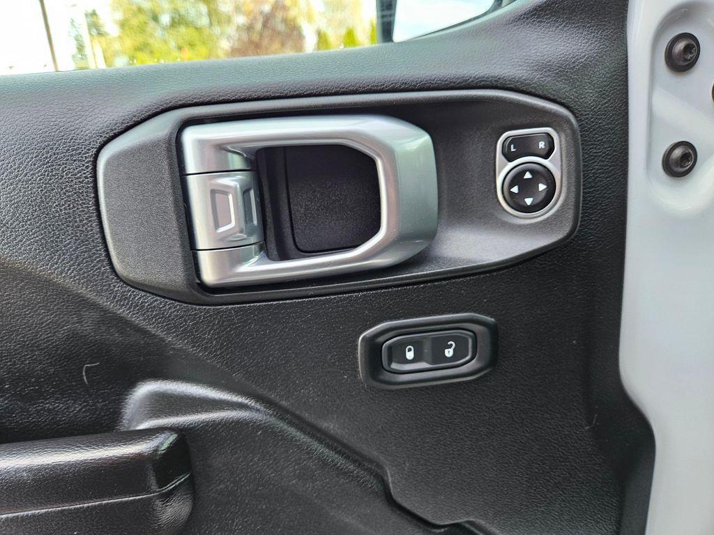 used 2020 Jeep Wrangler Unlimited car, priced at $27,999