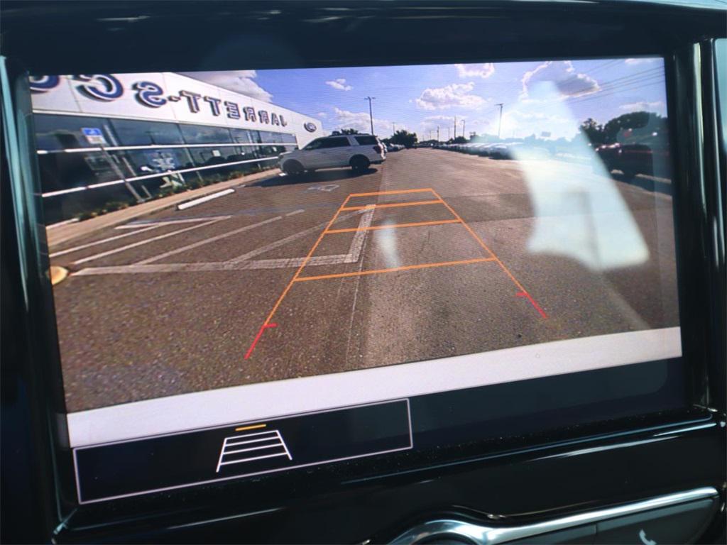 used 2022 Chevrolet Traverse car, priced at $25,323