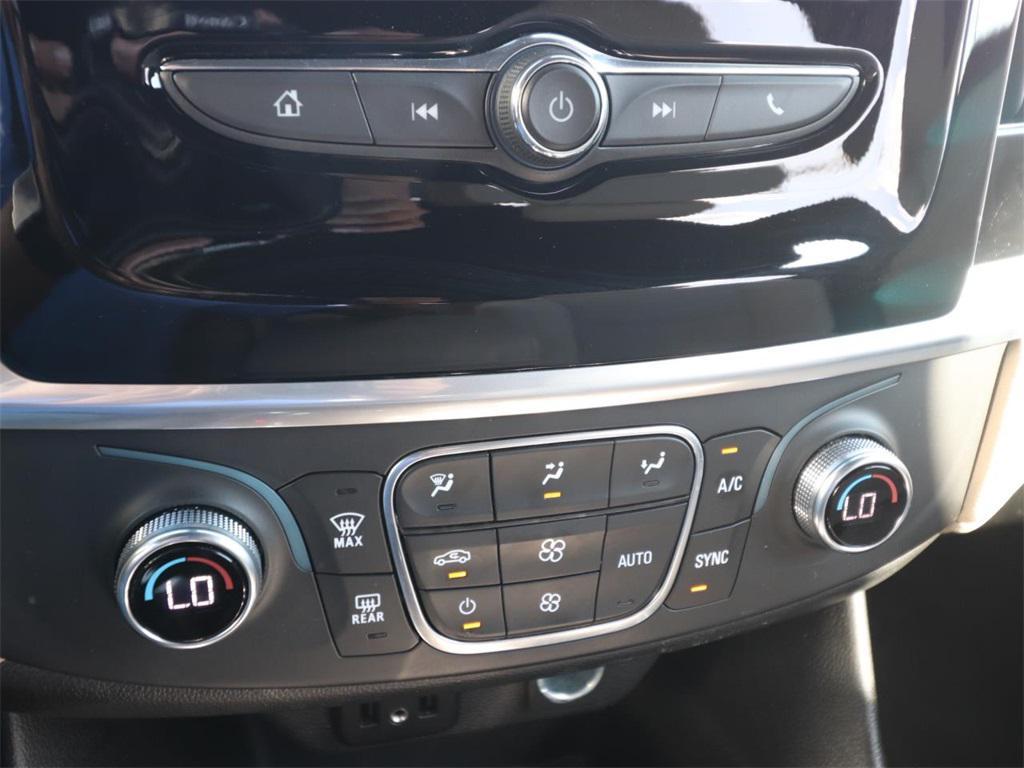 used 2022 Chevrolet Traverse car, priced at $25,323