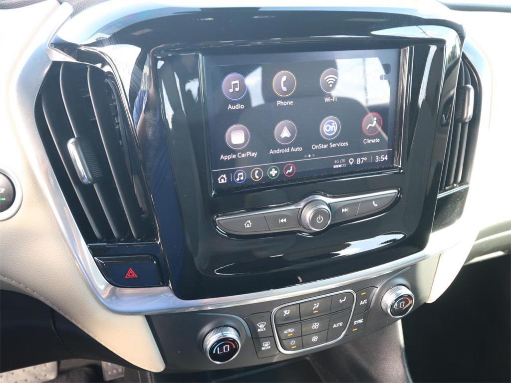 used 2022 Chevrolet Traverse car, priced at $25,323