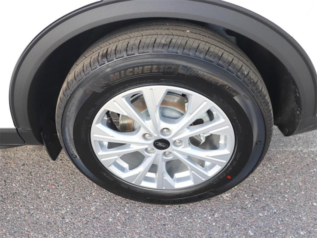 new 2026 Ford Escape car, priced at $26,399